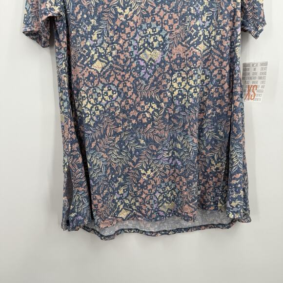 LuLaRoe Top Shirt Womens XS Pastel Multicolor Perfect Tee Casual Oversized - Picture 3 of 10